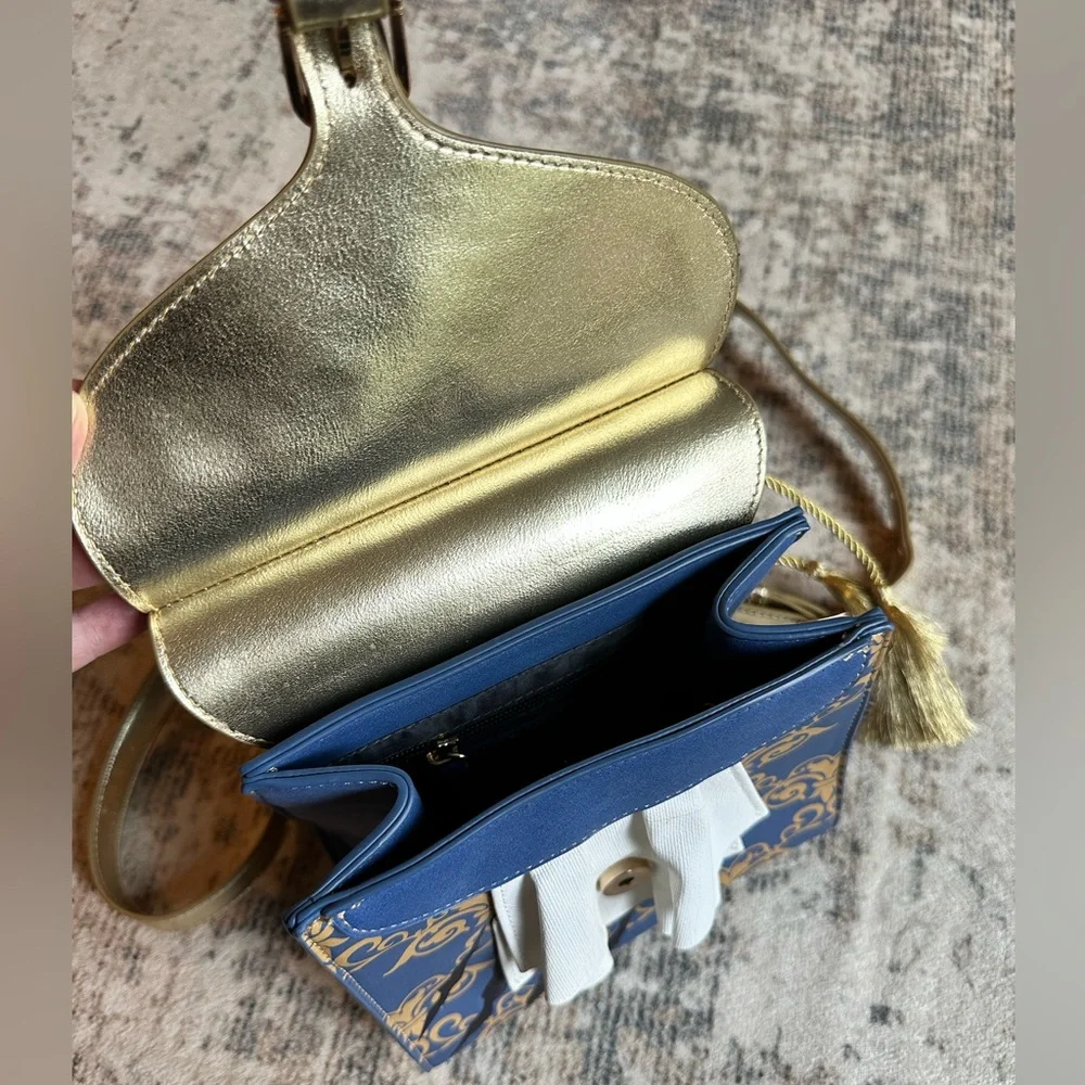 Danielle Nicole Disney
Beauty and the‎ Beast Mini
Backpack - Picture 7 of 8